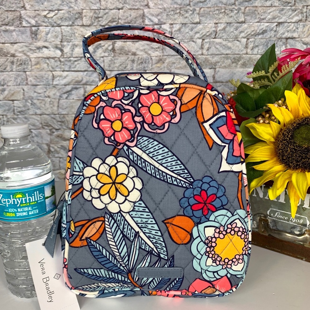 SOLD Vera Bradley Lunch Bunch Lunch Bag
